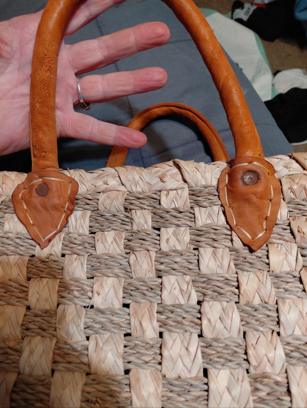 Extra Large Woven bag with Leather Handles. - Picture 10 of 10